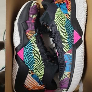 New Balance Two Way sz 11.5